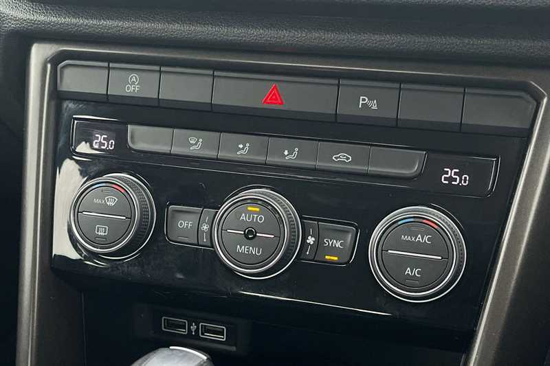 Used Volkswagen T-Roc 2020 for sale - 77317081: Photo 15