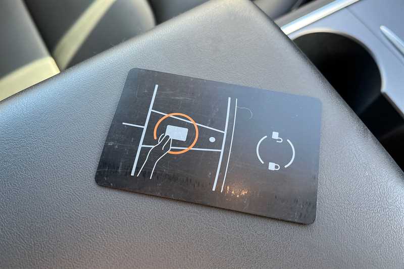 Used Tesla Model 3 2021 for sale - 76852929: Photo 36