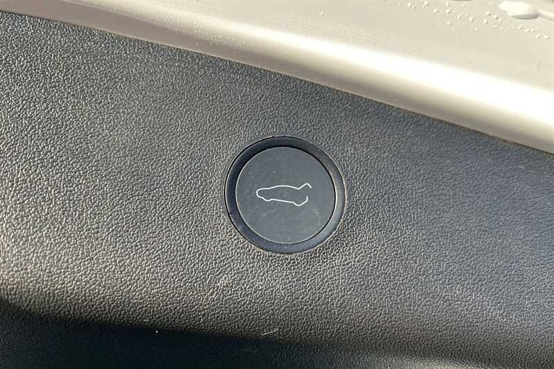 Used Tesla Model 3 2021 for sale - 76852929: Photo 38