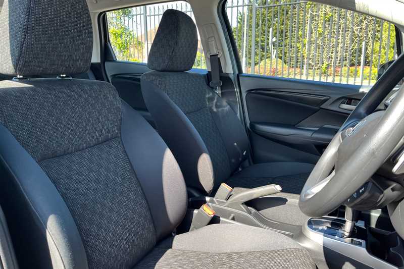 Used Honda Jazz 2017 for sale - 78131223: Photo 23