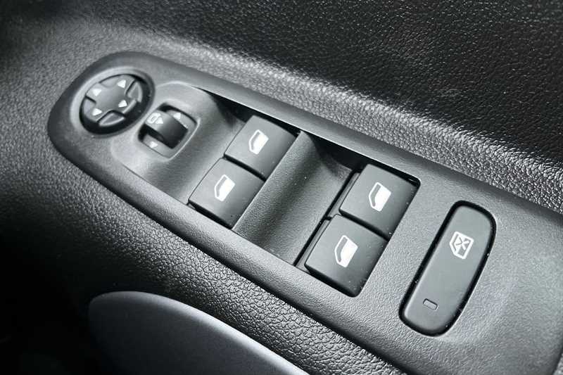 Used Vauxhall Combo Life 2025 for sale - 76938786: Photo 16