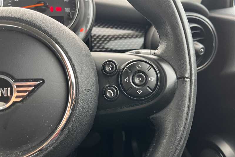 Used MINI Hatch 2019 for sale - 76530127: Photo 22