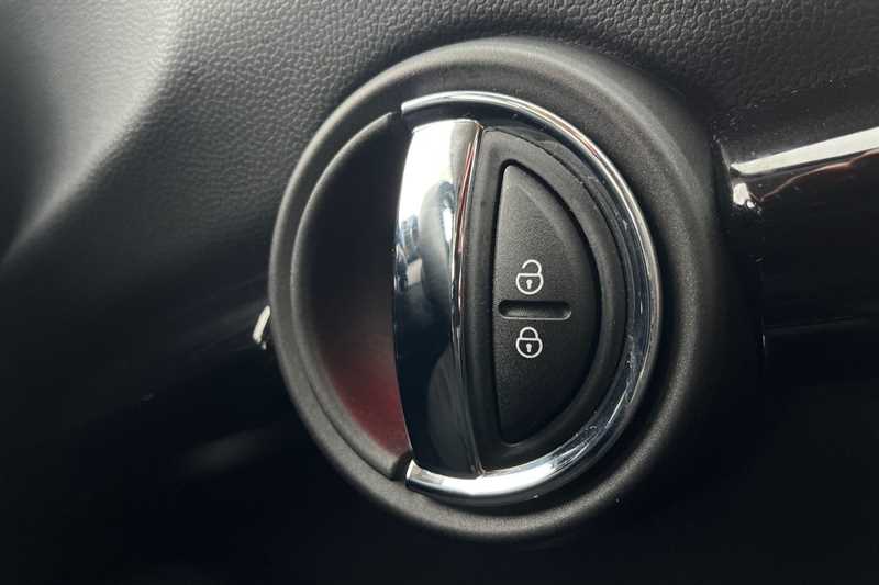 Used MINI Hatch 2019 for sale - 76530127: Photo 44