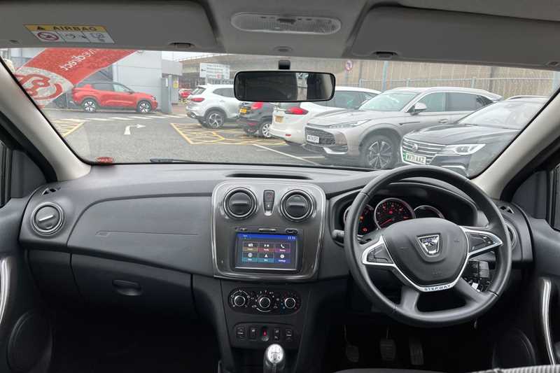 Used Dacia Sandero Stepway 2017 for sale - 76489805: Photo 13