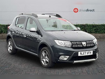 Used Dacia Sandero Stepway 2017 for sale - 76489805: Photo