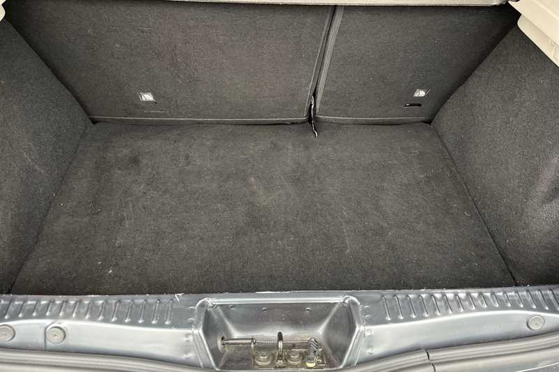 Used Dacia Sandero Stepway 2017 for sale - 76489805: Photo 25