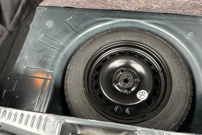 Used Dacia Sandero Stepway 2017 for sale - 76489805: Photo 37