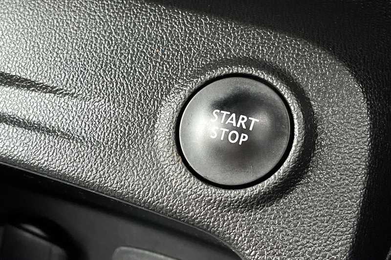 Used Renault Captur 2018 for sale - 77429983: Photo 38