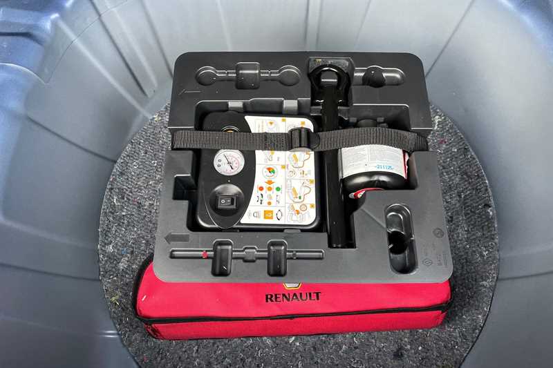 Used Renault Captur 2020 for sale - 76853220: Photo 37