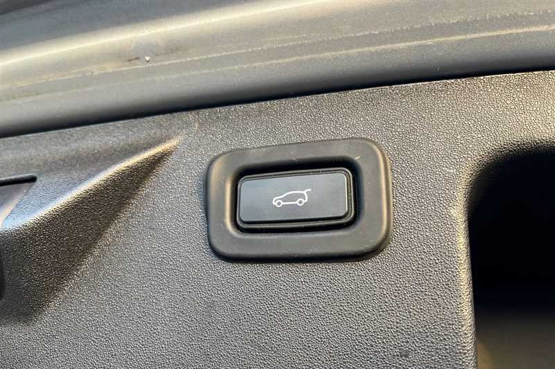 Used Land Rover Discovery Sport 2021 for sale - 76930962: Photo 38