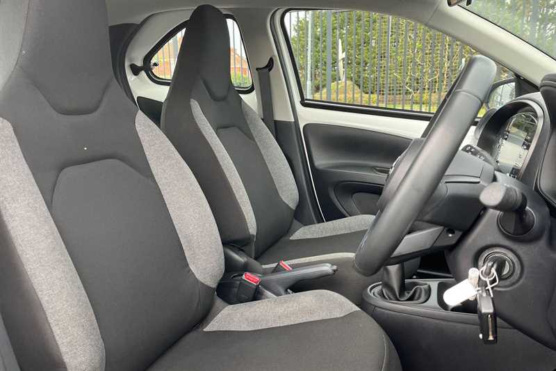 Used Toyota Aygo X 2023 for sale - 78138384: Photo 23