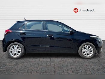Used Hyundai i20 2017 for sale - 79416289: Photo