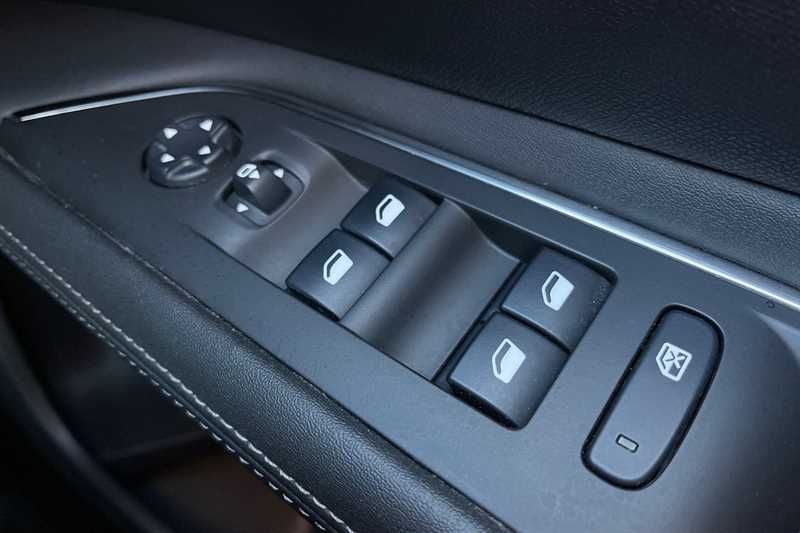 Used Peugeot 3008 2019 for sale - 77310205: Photo 16