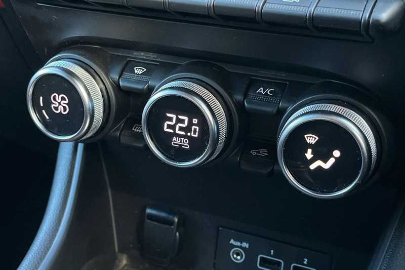 Used Renault Captur for sale - 77348695: Photo 15