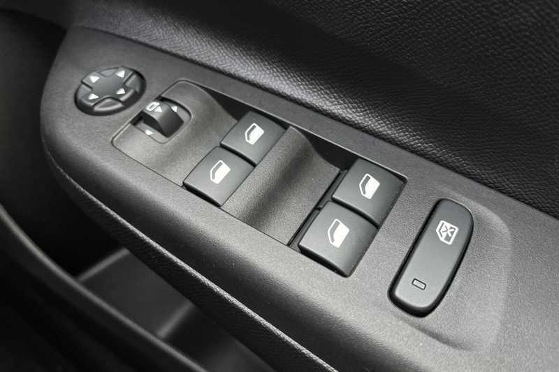 Used Vauxhall Corsa for sale - 78142550: Photo 16