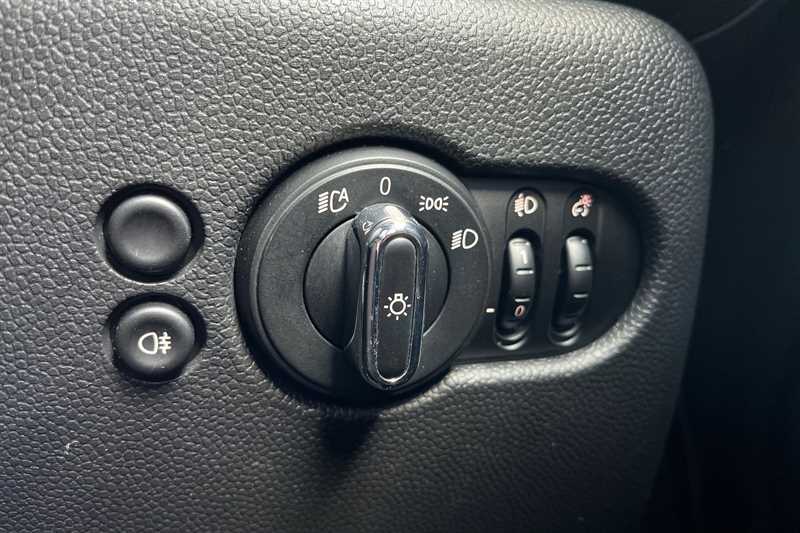 Used MINI Hatch 2022 for sale - 76844360: Photo 43