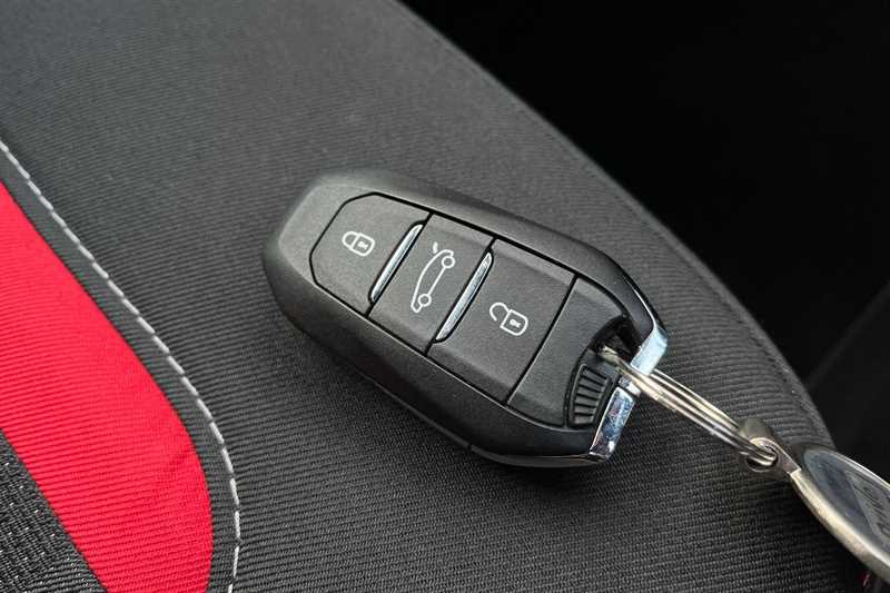 Used Vauxhall Mokka Electric 2024 for sale - 76956848: Photo 36