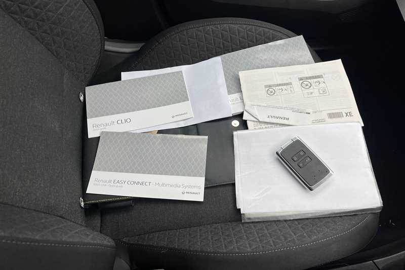 Used Renault Clio 2021 for sale - 77796441: Photo 36