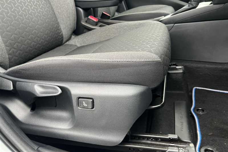 Used Toyota Yaris Cross 2023 for sale - 77796432: Photo 26