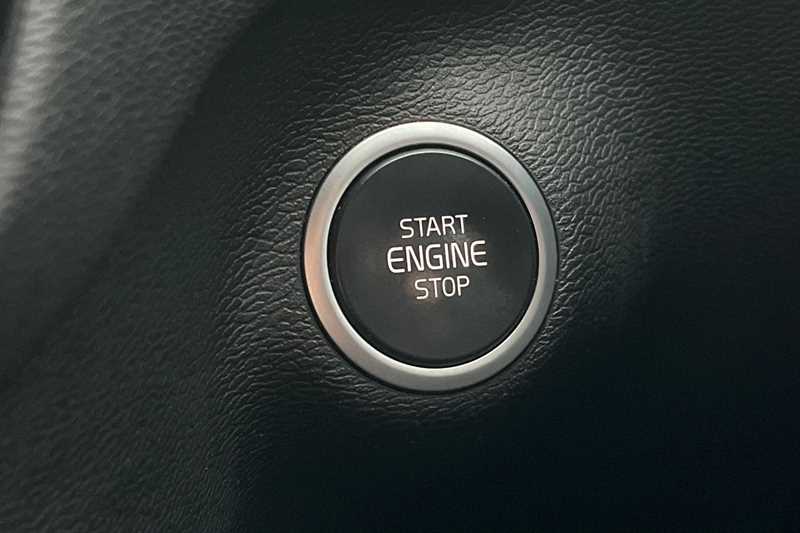 Used Volvo XC40 2022 for sale - 77486507: Photo 44