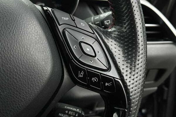 Used Toyota C-HR 2021 for sale - 76022483: Photo 22
