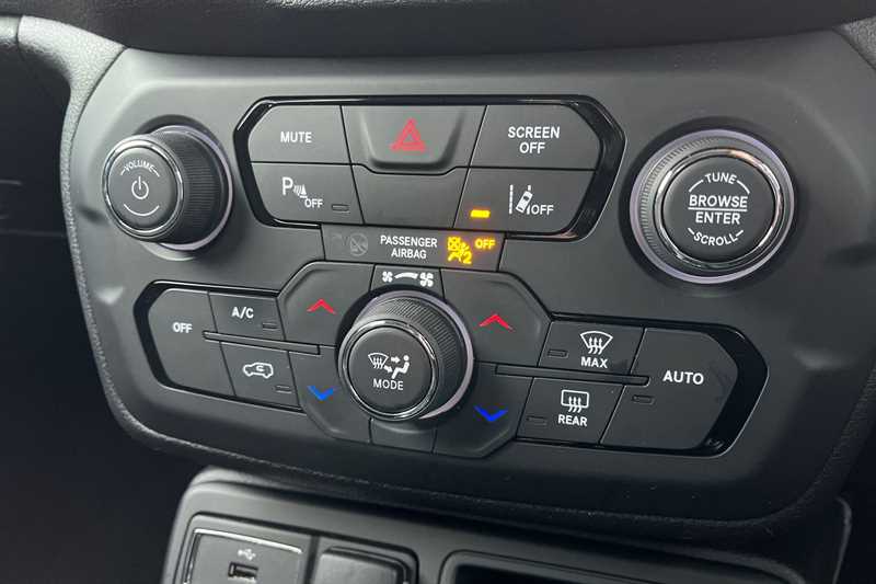 Used Jeep Renegade 2020 for sale - 77335431: Photo 15