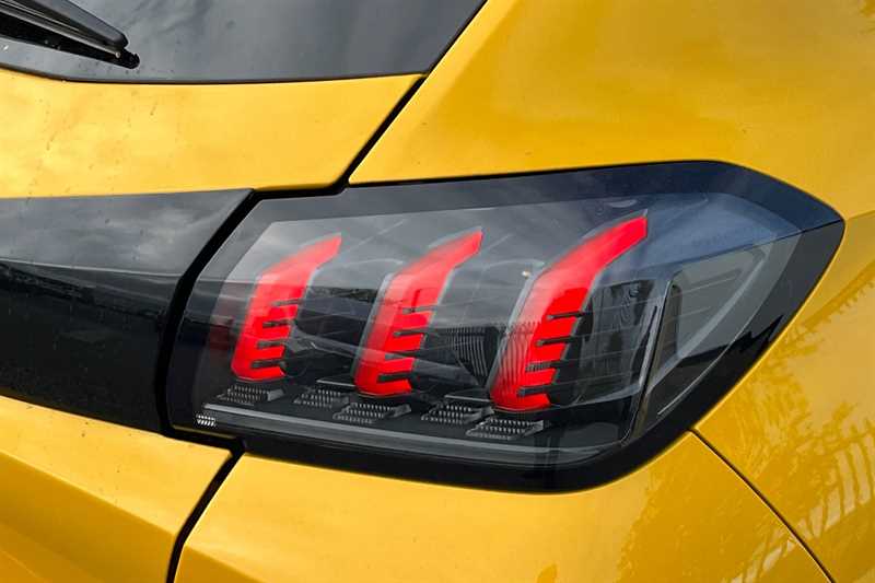 Used Peugeot 208 2022 for sale - 76448290: Photo 32