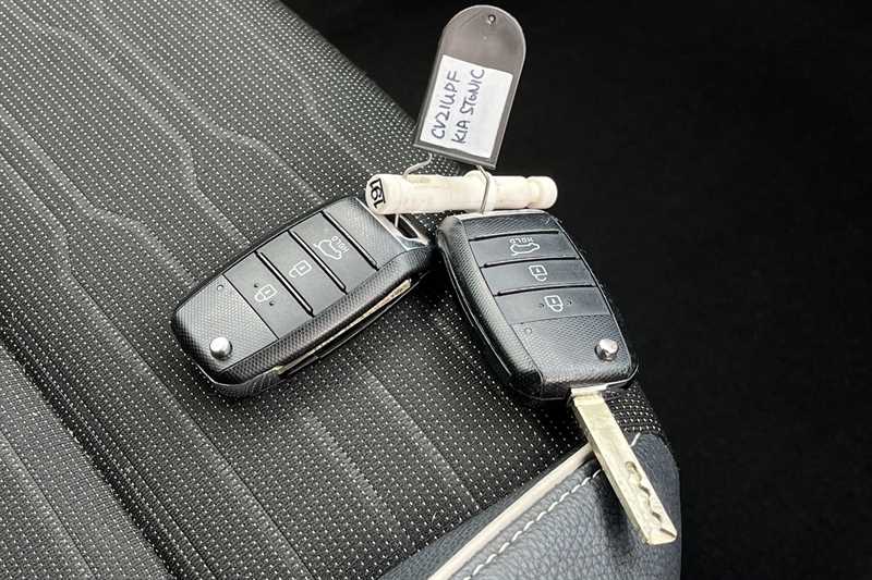 Used Kia Stonic 2021 for sale - 76489803: Photo 36