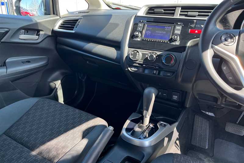 Used Honda Jazz 2017 for sale - 78175170: Photo 14