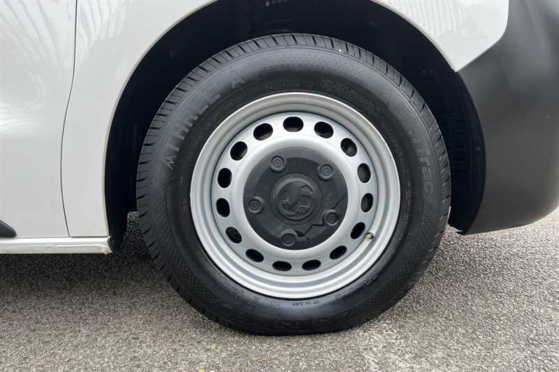 Used Vauxhall Vivaro 2023 for sale - 78208753: Photo 11