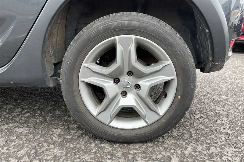 Used Dacia Sandero Stepway 2017 for sale - 76229585: Photo 10