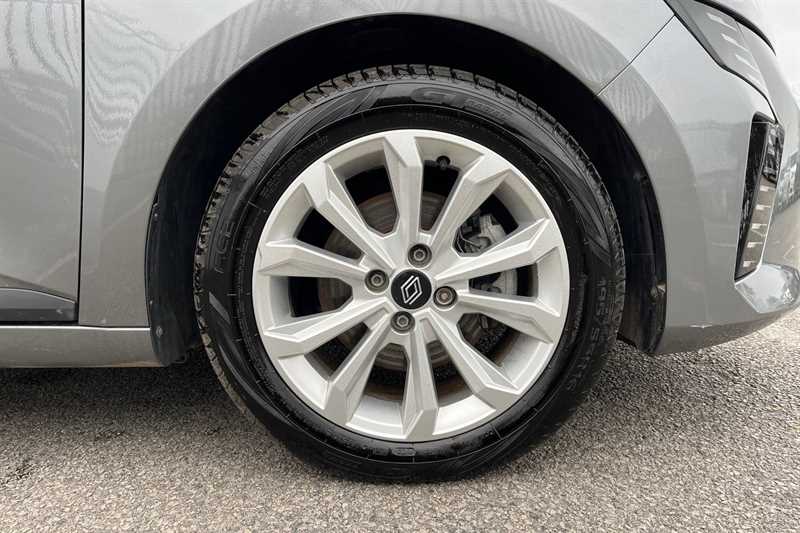 Used Renault Clio 2023 for sale - 77929635: Photo 11