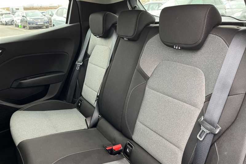 Used Renault Clio 2023 for sale - 77929635: Photo 24