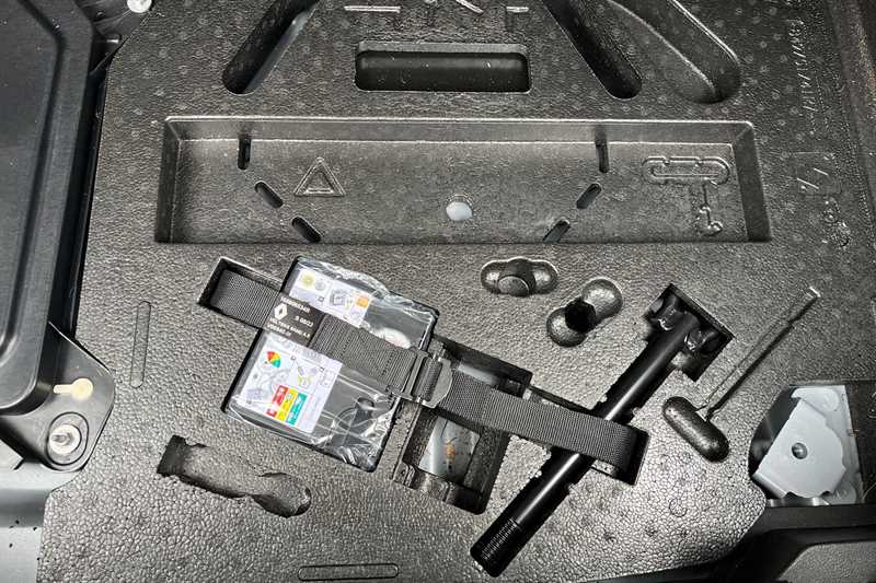 Used Renault Clio 2023 for sale - 77929635: Photo 37