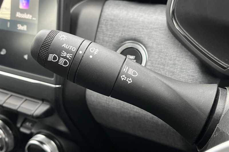 Used Renault Clio 2023 for sale - 77929635: Photo 42