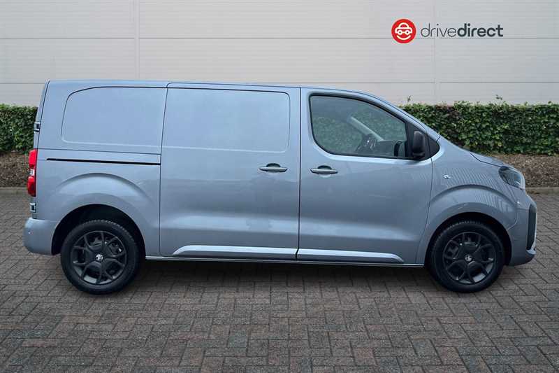 Used Vauxhall Vivaro 2024 for sale - 76844229: Photo 2
