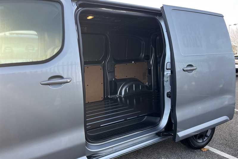 Used Vauxhall Vivaro 2024 for sale - 76844229: Photo 24