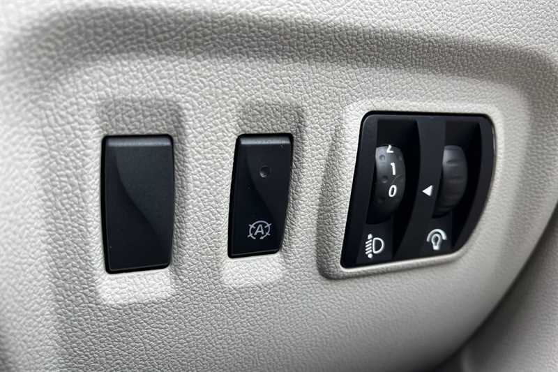 Used Renault Captur 2019 for sale - 76530584: Photo 44