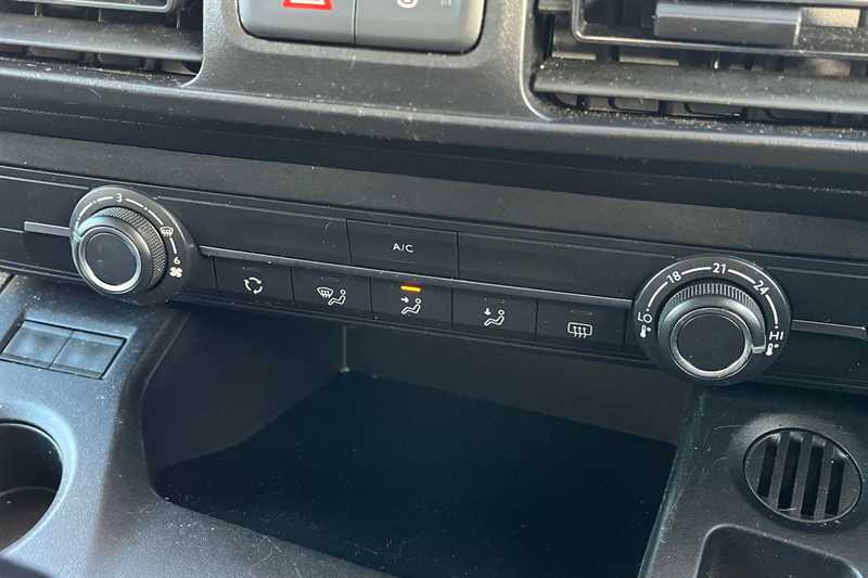 Used Vauxhall Combo Life 2022 for sale - 76636124: Photo 15