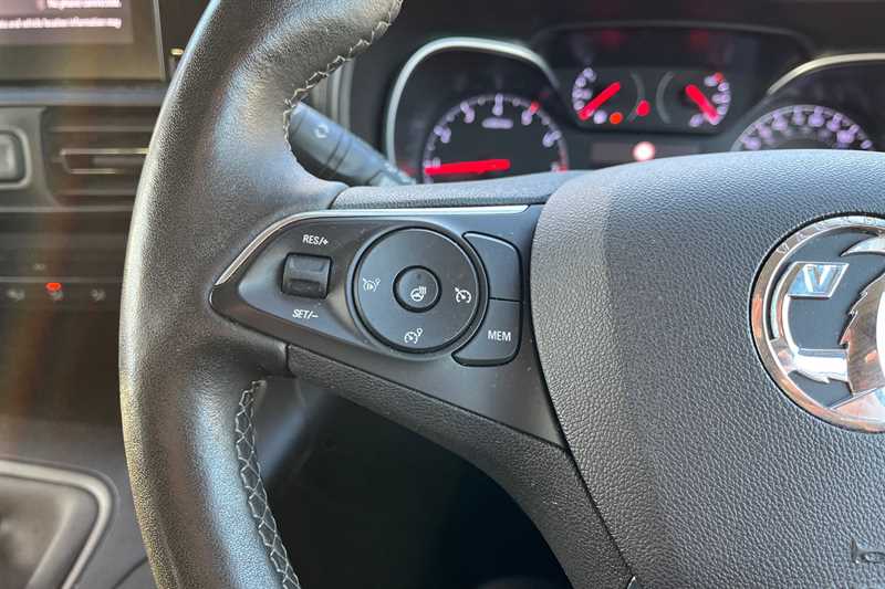 Used Vauxhall Combo Life 2022 for sale - 76636124: Photo 21