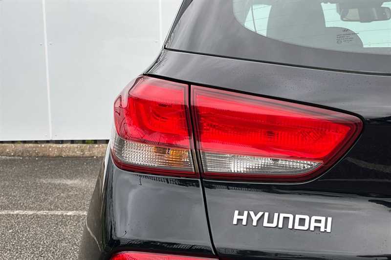 Used Hyundai i30 2017 for sale - 77914807: Photo 31