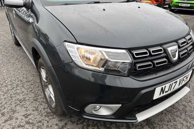Used Dacia Sandero Stepway 2017 for sale - 76524916: Photo 28