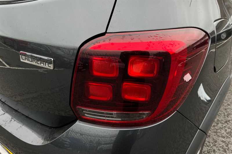 Used Dacia Sandero Stepway 2017 for sale - 76524916: Photo 32