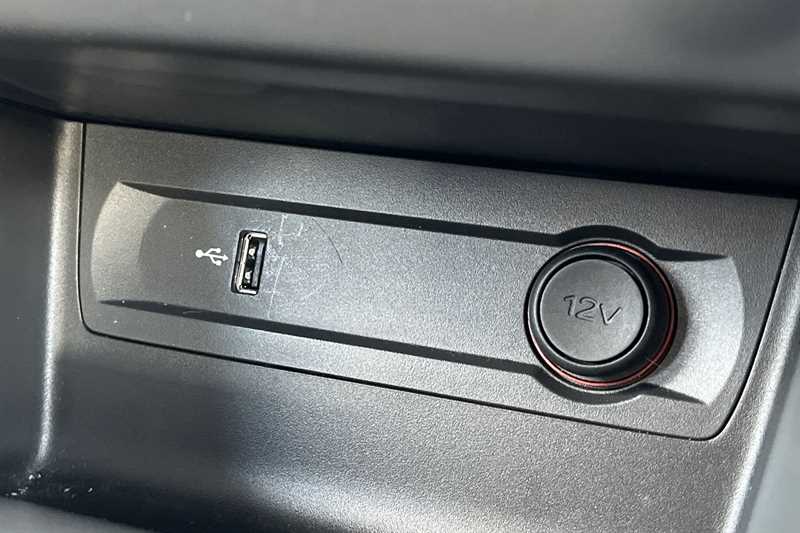 Used Peugeot 208 2018 for sale - 77712329: Photo 39