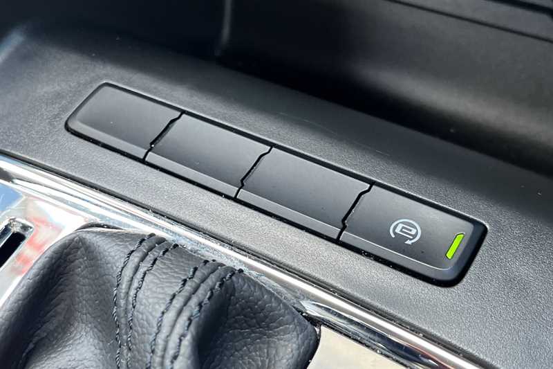 Used Peugeot 208 2018 for sale - 77712329: Photo 40