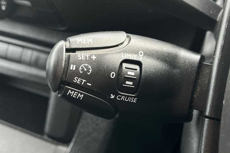 Used Vauxhall Vivaro 2023 for sale - 78222180: Photo 21