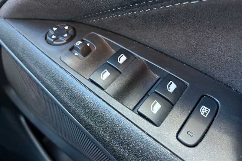 Used Vauxhall Crossland for sale - 77863003: Photo 16