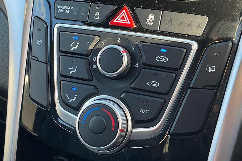 Used Hyundai i30 2016 for sale - 77082853: Photo 15