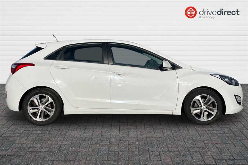 Used Hyundai i30 2016 for sale - 77082853: Photo 2