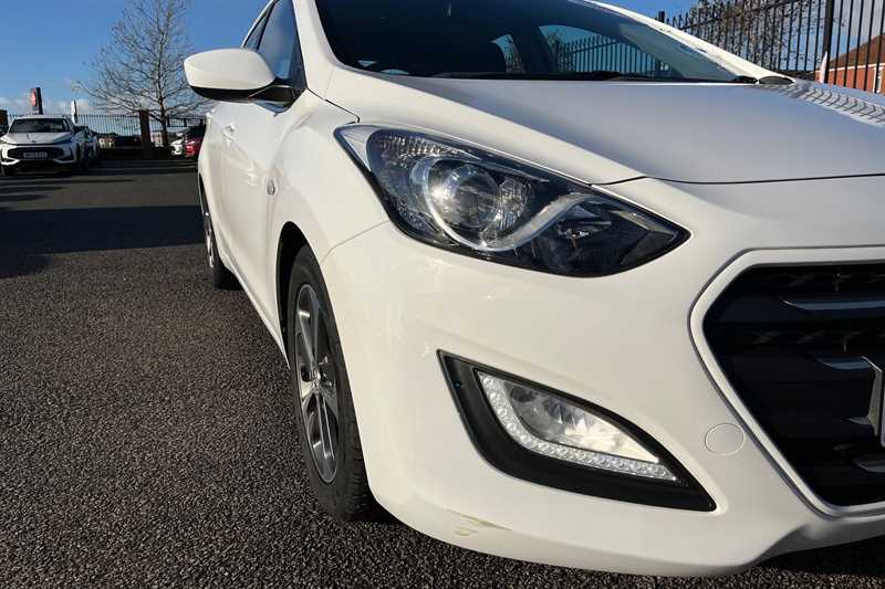 Used Hyundai i30 2016 for sale - 77082853: Photo 47